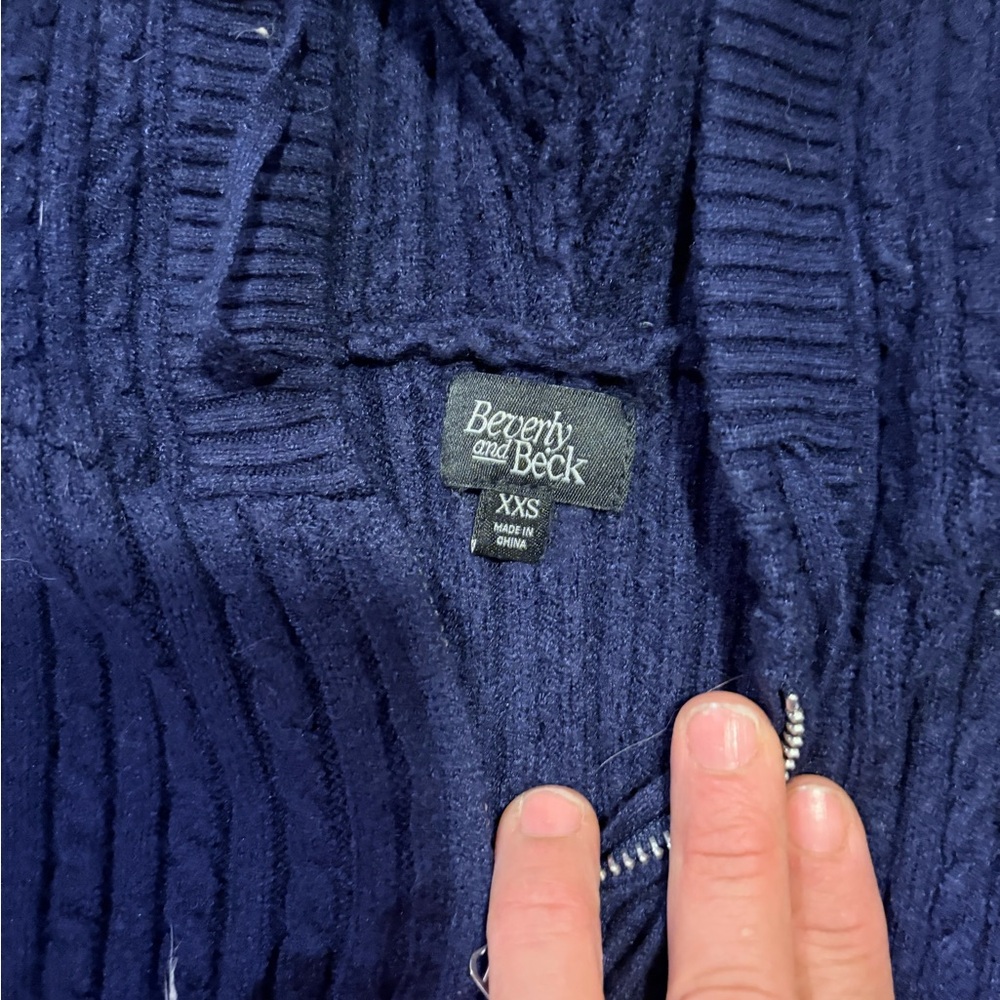 Men's Navy Sweater